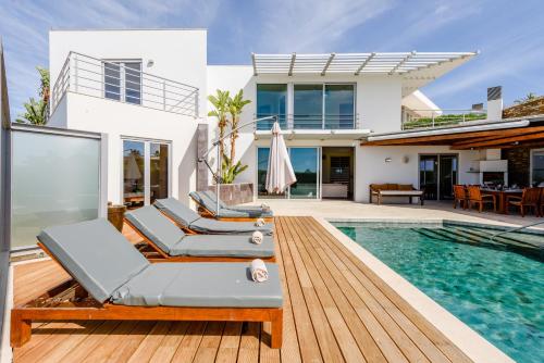 Ferragudo Premium Villa - heatable pool & river views