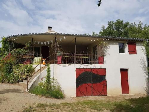 Villa forest home avec piscine dans les gorges du verdon en Provence Quinson france