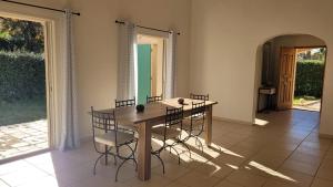 FREJUS - LOCATION SAISONNIERE - Villa Familliale