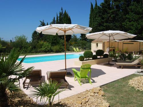 G te with friends room in stately villa with pool and parkgarden