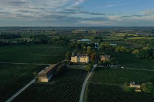 Gîte avec piscine, Château de Lescours, St-Émilion