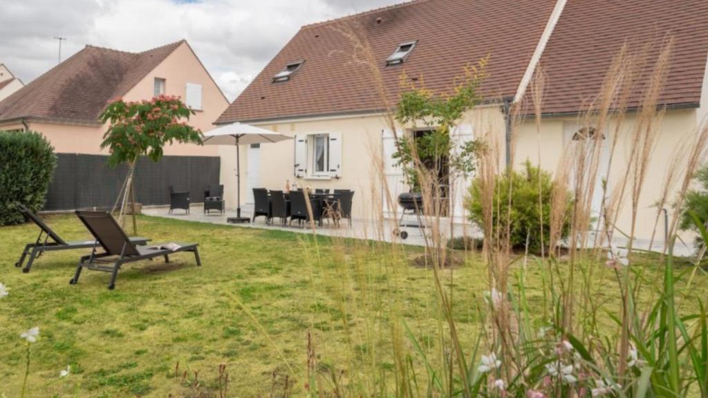 Villa Gîte les Azalées 3 étoiles Compiègne 10mn 3 Ruelle du Petit Muid 60880 Le Meux