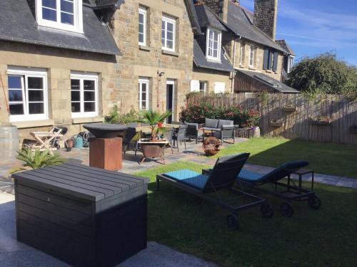 Grande maison Saint Malo avec cheminée et jardin