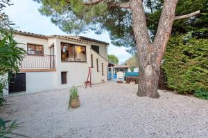 Grande maison spacieuse avec piscine privée sans vis-à-vis