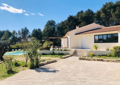Grande Villa Pernoise : Les Amarelles
