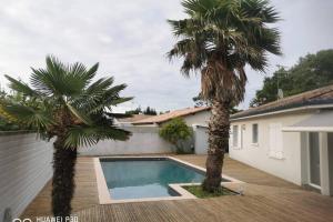 Grande villa rénovée, proche des plages