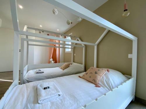 GROOMI L'Elégante - 3 chambres, climatisation et piscine!