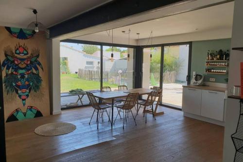 GROOMI La Standing- Villa d'architecte avec piscine !