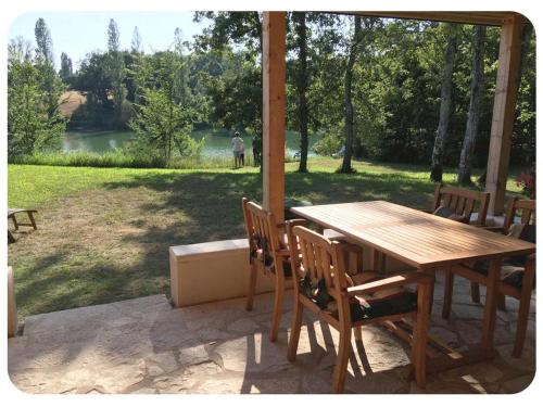 Guesthouse at the lake