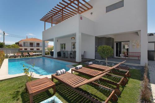Happy Villa