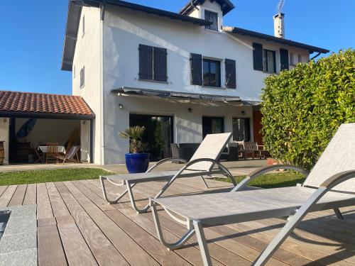 Hiru Alabak - Maison à Biarritz, piscine, jardin, 8 personnes