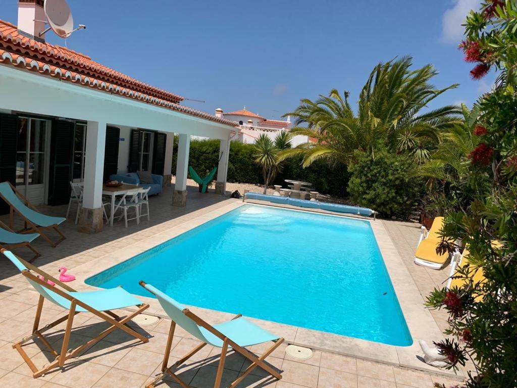 Holiday villa with pool near the ocean Urbanização Paisagem Oceano Vale da Telha Lote 25, 8670-156 Aljezur