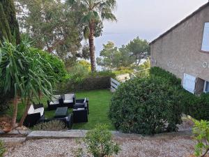 Hyères mont des oiseaux-piscine vue 180° sur mer