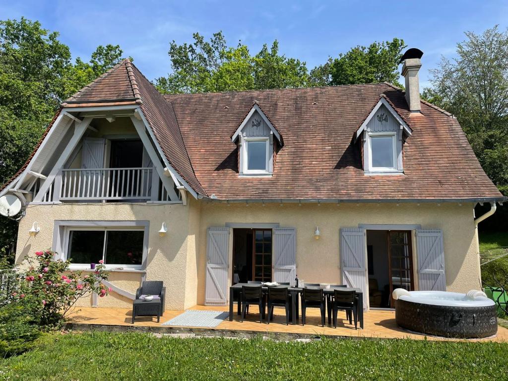 Villa Idéal Famille - HAVRE DE PAIX - Vue Pyrénées 402 Chemin Pinau 64110 Laroin