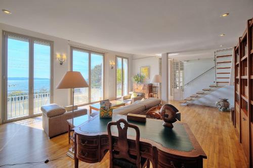 IMMOGROOM - Villa 250m2 - Piscine - Terrasse - Jardin - Clim