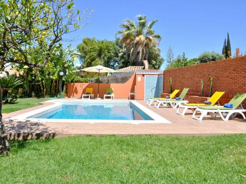 Villa Villa in a quiet area with private pool near the golf courses and the marina  Vilamoura