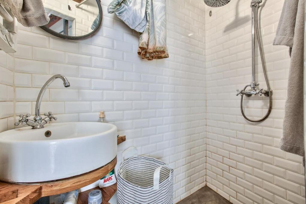 Jolie maison au calme avec piscine