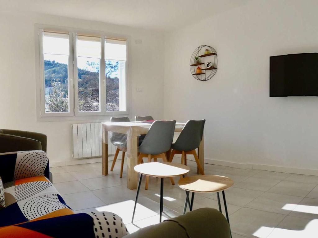 Jolie maison avec piscine