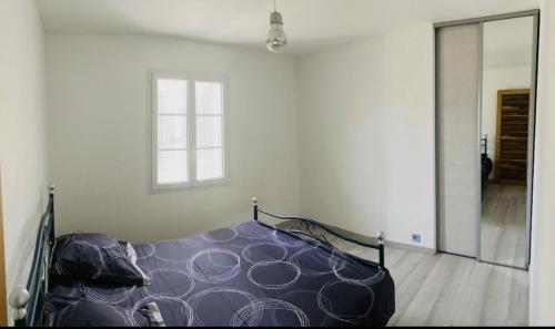 Jolie maison de 110 m 2, pour 6 personnes, au calme, avec piscine