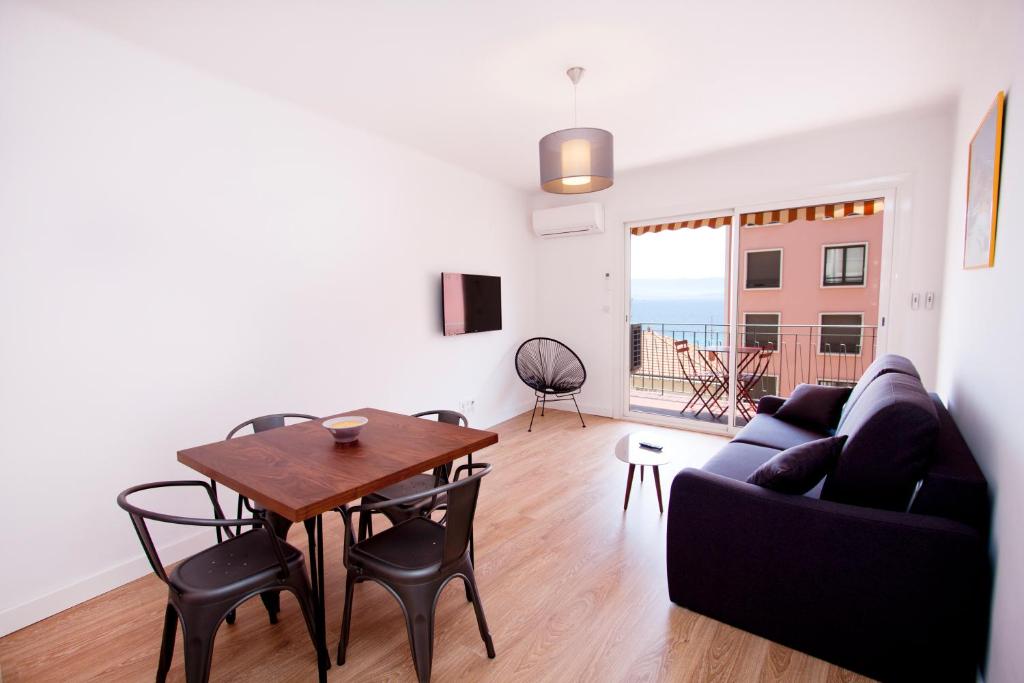 Jolie maison de centre-ville: Le Tournesac 70400 Héricourt