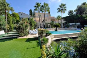 Juan Les Pins Near Cannes Beaches 1820 Guests