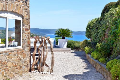 VILLA JUCANOS - Vue mer panoramique Golfe de St-Tropez Cavalaire-sur-Mer france