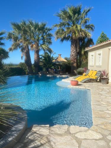 KABEN Superbe villa prestige 4etoiles, piscine chauffée, sauna, jacuzzi, pétanque