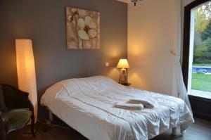 l'étincelle 14 pers, piscine privée chauffée, jacuzzi, sauna, calme
