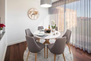 L Orangerie CA - Luxury villa in a private condominium with pool
