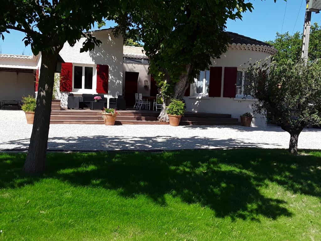 Villa La Bonbonne en Provence 3691 Route de Cairanne 84850 Travaillan