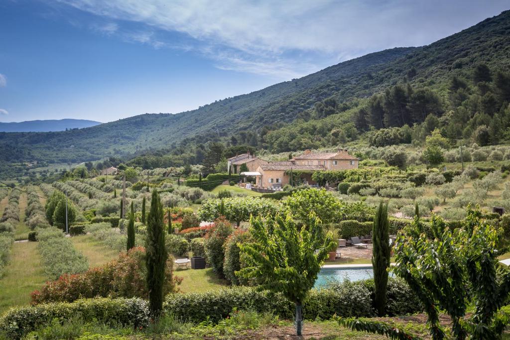 Villa La Ferme du Haut Trigaud Rte de Menerbes 84480 Bonnieux