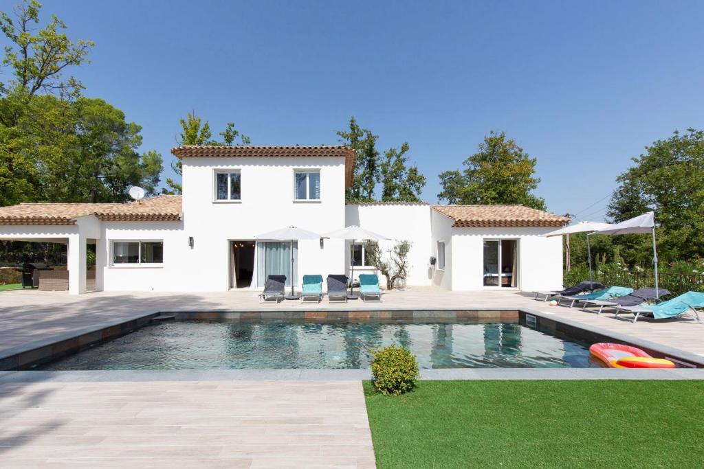 Villa Villa LA GRANDE BASTIDE avec piscine, climatisation et salle de sport chemin du Pré claux, 83440 Seillans