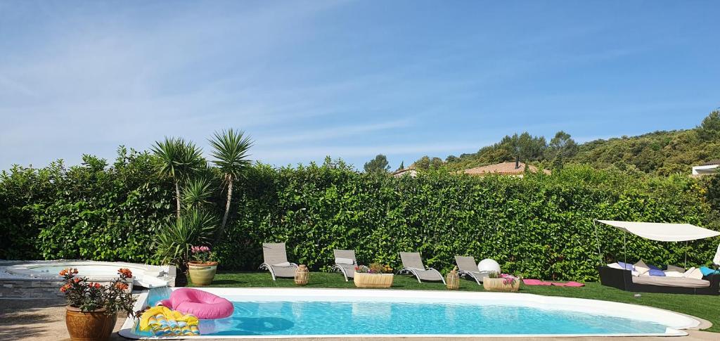 Villa Villa la magnifique : piscine , spa , 140m2 27 Rue des Fontanelles, 34570 Vailhauquès