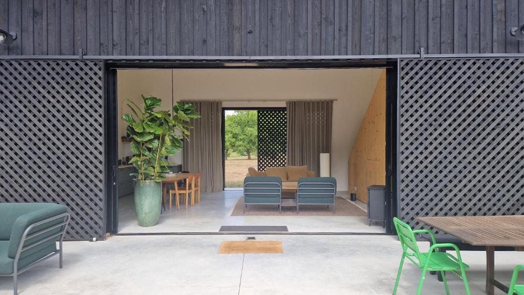 Villa La Maison dans l'Airial, maison d'architecte en pleine nature Chemin de Coulin 40110 Onesse-et-Laharie