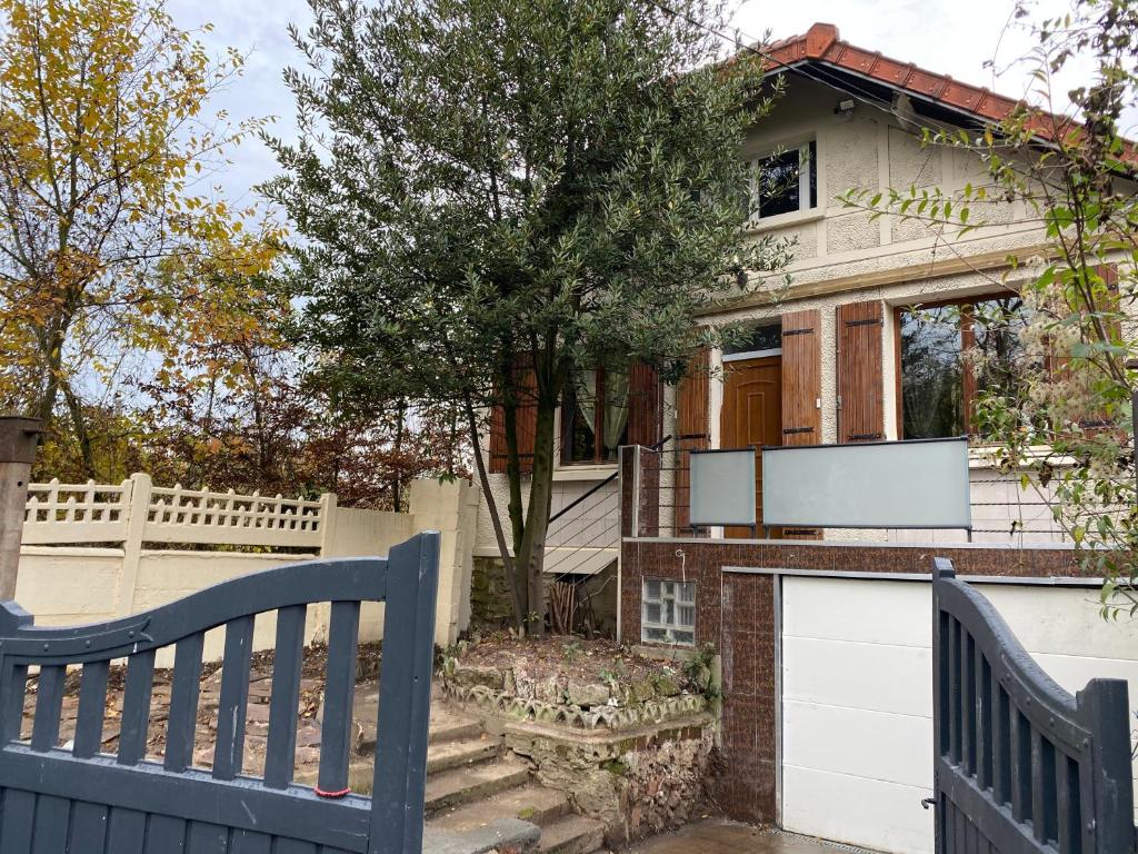 La Maison De Maceo / Piscine et Spa 24200 Lavergne