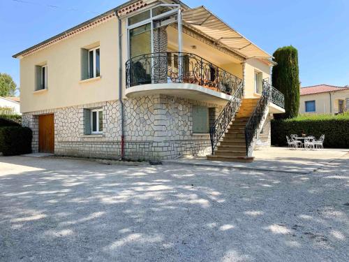 Villa La Muse avec piscine privée et chauffée Sablet france