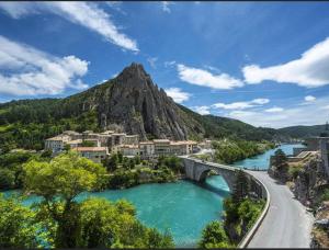 Villa la Salamandre du cerisier chemin de la vicairie Champ Girard 2 04200 Aubignosc Provence-Alpes-Côte d\'Azur