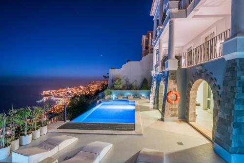 Villa La Terrasse Palheiro Village with private pool by HR Madeira São Gonçalo portugal