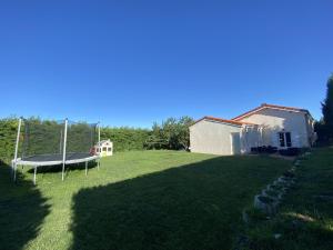 Villa La Villa aux Pinsons 2 Rue des Vignes 63310 Beaumont-lès Randan -1