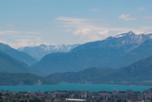 LA Villa Du Lac