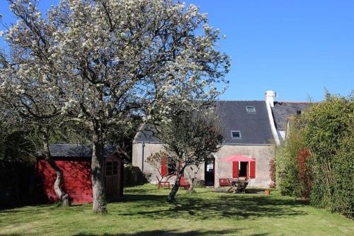 LA VILLA GABRIELLE - ENTRE BOURG ET PLAGE