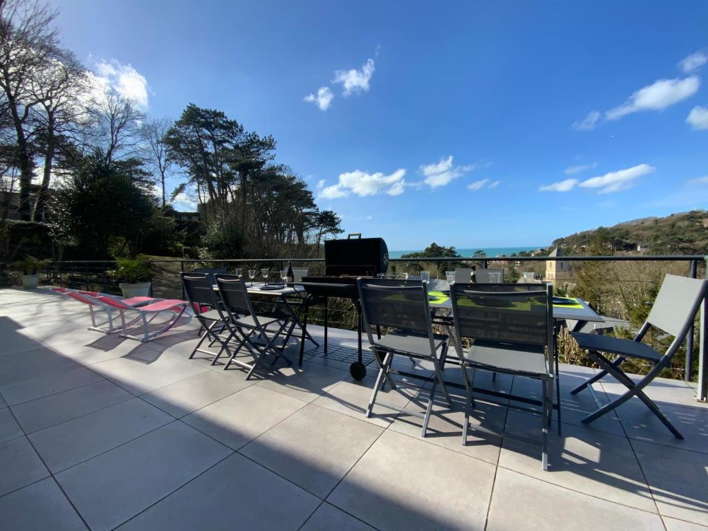 Villa LA VILLA PANORAMA, vue mer et falaises d'exception 9 Chemin de Saint-Clair 76790 Étretat