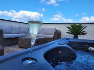 La Villa Thelma 5 étoiles, piscine, sauna et jacuzzi