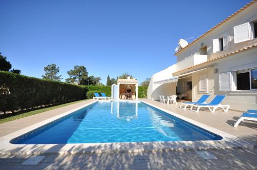 Large 6 bedroom private pool villa in Vilasol Resort