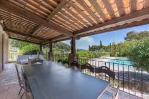 Villa Large Provencal villa with swimming pool in lush greenery LIVE IN CANNES 1439 CHEMIN DU CANNET 06220 Vallauris Provence-Alpes-Côte d\'Azur