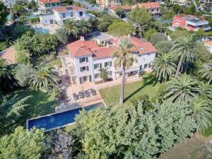 LE BEAUVERT Belle Epoque luxury villa of 500 m2 with pool