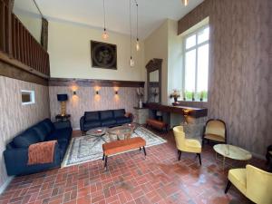 Le Domaine de Lalie, gîte 4étoiles, Piscine, tennis, société la Clef Decamp