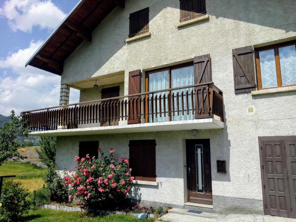 Villa Villa Le Rocher 34 Rue Principale du Bourg, 05100 Villar-Saint-Pancrace