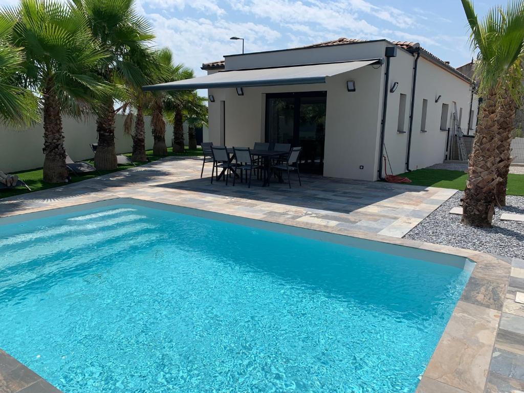 Villa Villa les Palmiers au calme avec piscine 25 Rue du Crès, 34290 Bassan