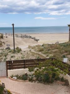 Villa Les pieds dans le sable 2 Avenue de Lavandières 34300 Le Cap d\'Agde Languedoc-Roussillon